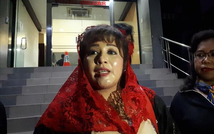 Dewi Tanjung Siap Demo Tuntut Anies Baswedan Mundur Dari Kursi Gubernur DKI