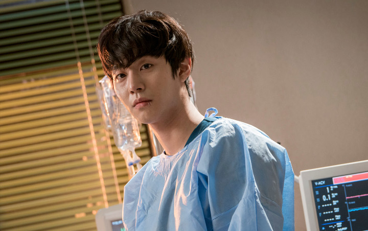 Ahn Hyo Seop Fokus Syuting 'Romantic Doctor, Teacher Kim 2', Fans Manja Minta Diobati