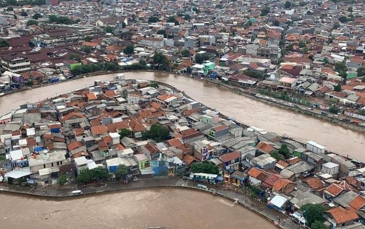 Ibu Kota Banjir Lagi, Sejumlah Rute TransJakarta Lumpuh