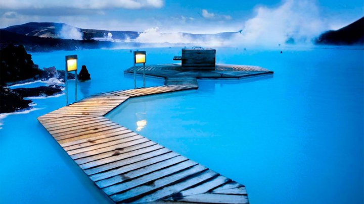 Blue Lagoon, Kolam Renang Antimainstream di Islandia yang Airnya Baik Untuk Kulit