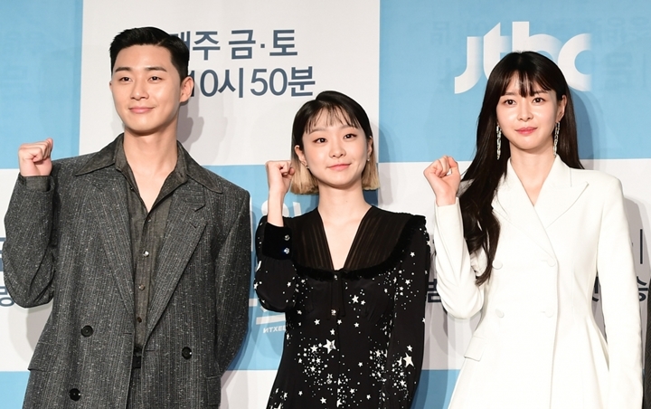 Kim Da Mi Gagalkan Ciuman Park Seo Joon dan Kwon Nara, Rating 'Itaewon Class' Cetak Rekor