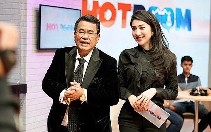 Hotman Paris Sebut Enggan Sentuh Pinggang Co-host Di Program ‘Hot Room’ Metro TV, Sindir KPI?
