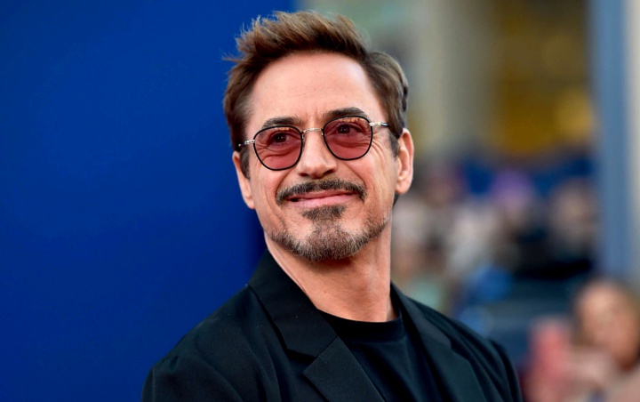 Robert Downey Jr. Dikabarkan Gabung DCEU dan Perankan Karakter Ini