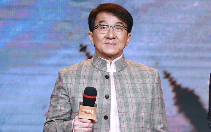 Jackie Chan Dikabarkan Dikarantina Karena Terinfeksi Corona