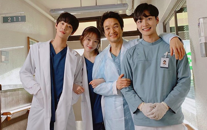 Rating 'Romantic Doctor, Teacher Kim 2' Kembali Meroket Jelang Tamat, Netizen Ungkap Harapan Ini