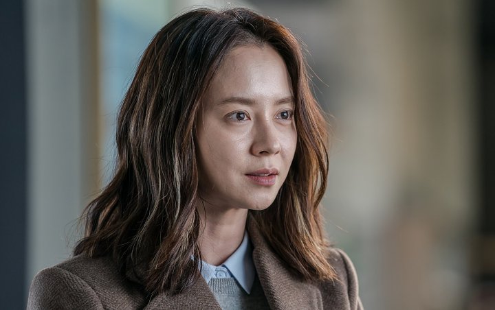 Song Ji Hyo Buka-Bukaan Soal Transformasi Mengerikan di Film 'Intruder'