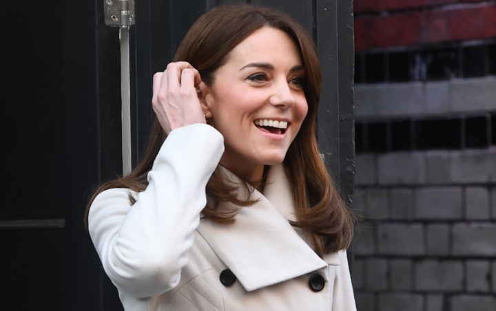 Kate Middleton Bikin Kagum Pakai Gaun Daur Ulang  12 