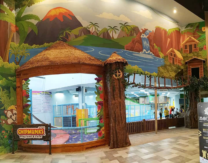 Mencari Kafe Ramah Anak di Surabaya? Kunjungi Saja Chipmunks Playland and Cafe