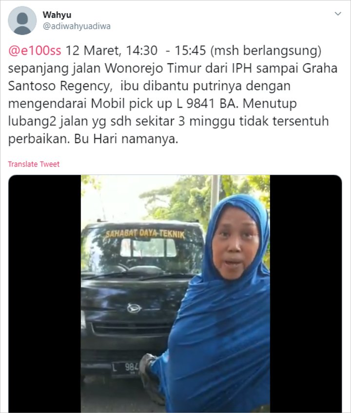 Viral \'Srikandi\' Surabaya Tutup Jalan Berlubang Secara Swadaya, Walkot Risma Auto Kena Sentil
