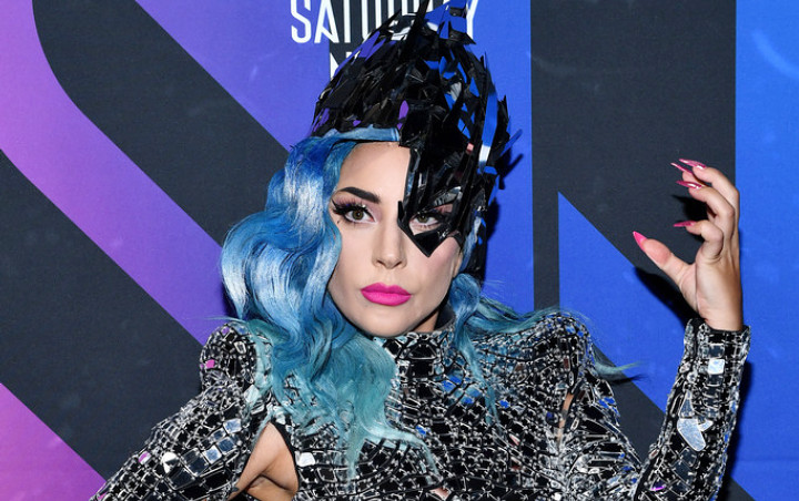 Lady Gaga Ikut Isolasi Diri, Akui Tak Mau Bertemu Orangtua dan Keluarga Sendiri