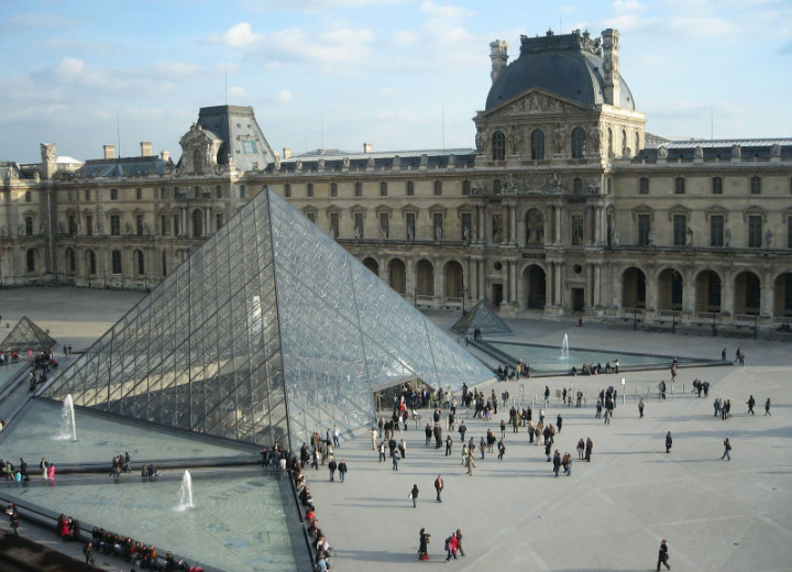 Le Musee du Louvre, Prancis