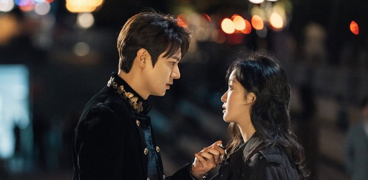Lee Min Ho dan Kim Go Eun Tatapan Intens di \'The King: Eternal Monarch\', Begini Respon Netizen