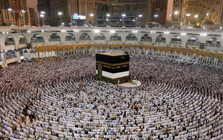 Arab Saudi Minta Ibadah Haji Ditunda Gegara Wabah Corona