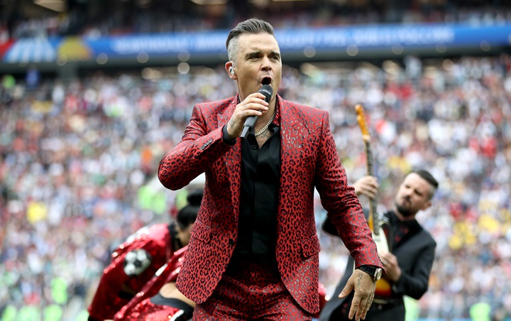Robbie Williams Yakin Terinfeksi Virus Corona