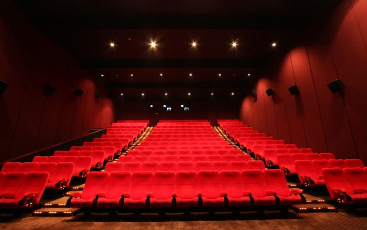 Kasus Corona Masih Tinggi, Inggris Justru Bersiap Buka Bioskop Lagi dan Tayangkan Film 'Tenet'