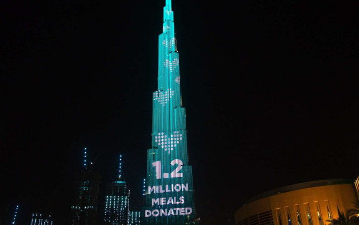 Jutaan Lampu Bersinar, Burj Khalifa Disulap Jadi Kotak Amal Menakjubkan di Tengah Pandemi