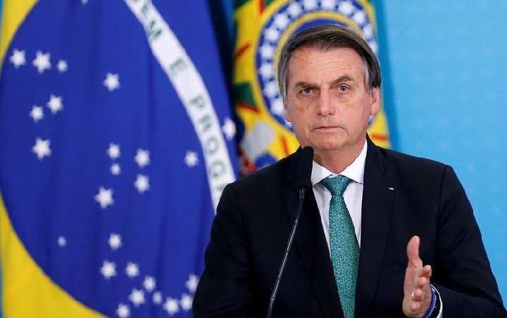 Kasus Corona Brasil Terus Melonjak Drastis, Presiden Jair Bolsonaro Malah Pawai Buang Masker 