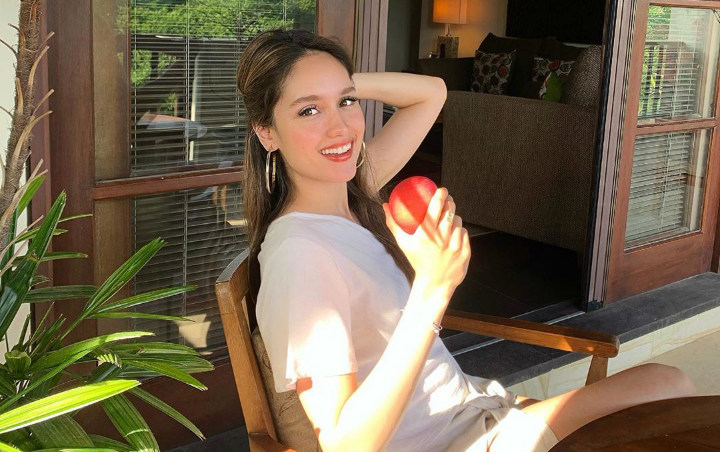 Cinta Laura Bagikan Foto Saat Masih Usia 15 Tahun, Tak Ada ...