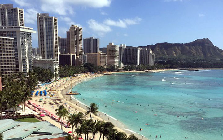 Cabut Aturan Karantina 14 Hari, Hawaii 'Bebaskan' Wisatawan Negatif COVID-19 Masuk
