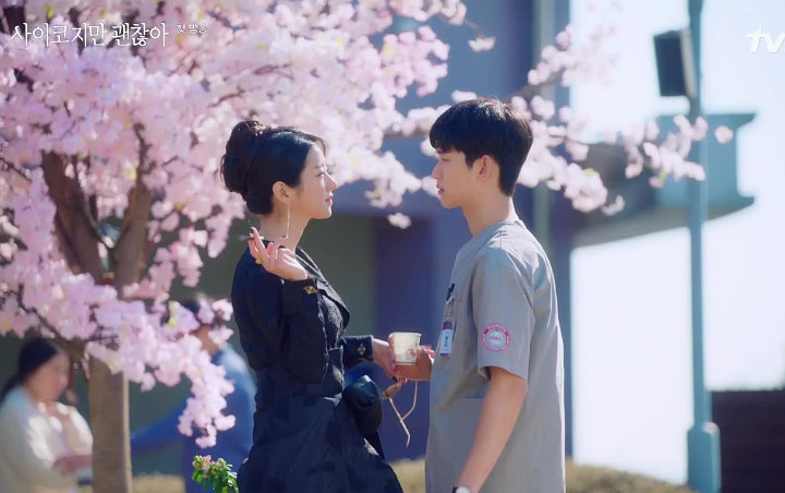 Kim Soo Hyun Tidur Bareng Seo Ye Ji di Cuplikan Episode Mendatang 'It's Okay to Not Be Okay'