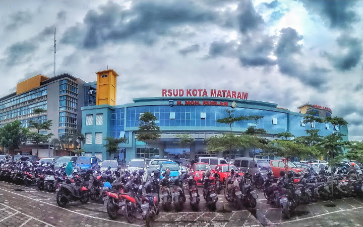 Terjadi Lagi Warga Bergerombol Jemput Paksa Jenazah Positif Covid 19 Di Rsud Mataram