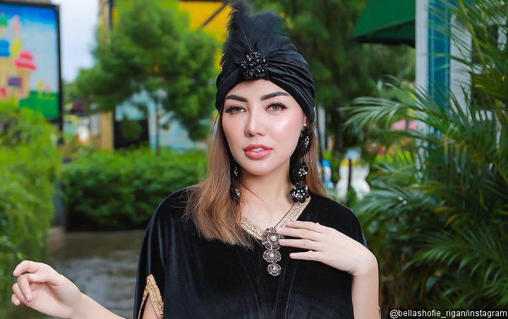 Gaya Berhijab Bella Shofie Saat Ngemall Jadi Sorotan Netizen: Rambutnya Kelihatan Kak