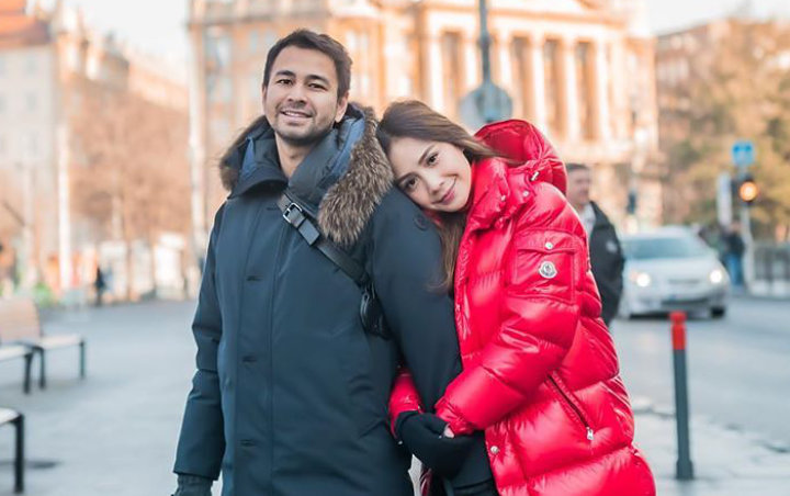 Raffi Ahmad Usil Pamer Foto Nagita Slavina Saat Tidur, Wajah Bantal No Makeup Ramai Dipuji
