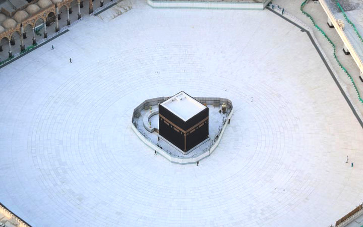 Injakkan Kaki ke Mekkah, Pendatang Haji Ilegal Bakal Diberi Sanksi 