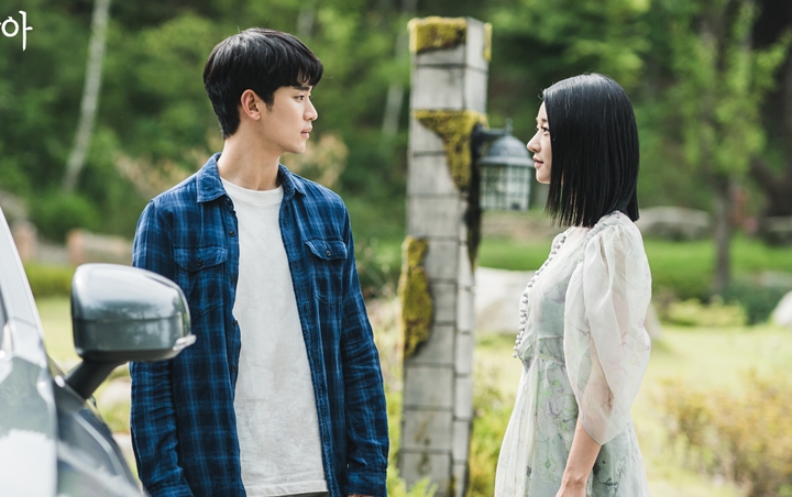 Ikuti Kata Hati, Kim Soo Hyun Bahagia Kencan Bareng Seo Ye Ji di 'It's Okay to Not Be Okay'