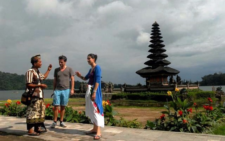  Pariwisata  Bali  Siap Buka  31 Juli Pengusaha Tak Yakin 