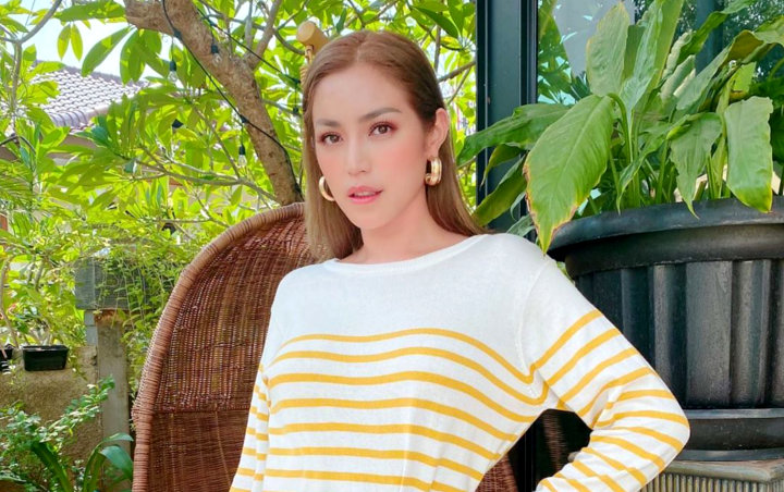 Jessica Iskandar Derita Penyakit Kelenjar Getah Bening, Bagian Leher Bengkak Disorot