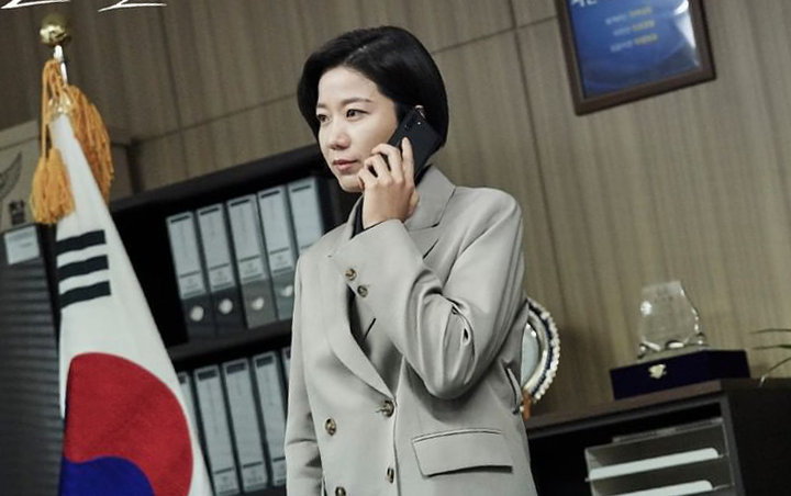 Jeon Hye Jin Beber Pesona Menarik Karakternya, Kemampuan Akting Dipuji Staf 'Forest Of Secrets 2'
