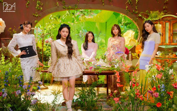 Red Velvet Duduk Cantik Di Taman Berbunga Nyanyikan 'Milky Way' Untuk Proyek 'Our Beloved BoA'