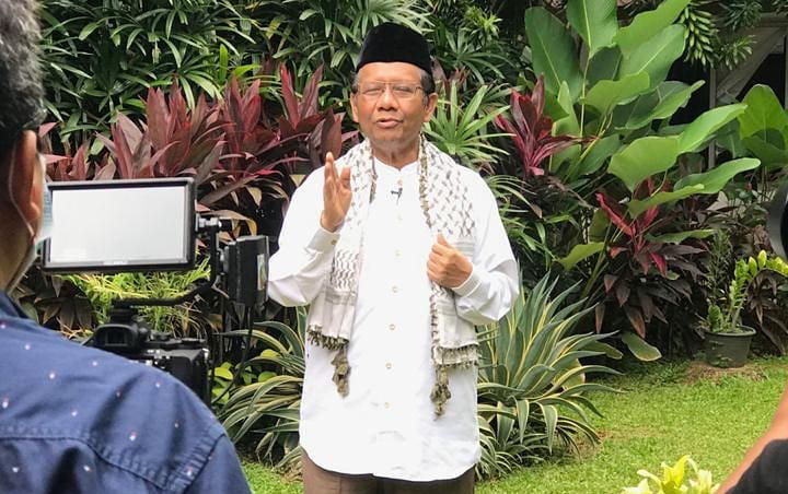 Mahfud MD Bantah Spekulasi Soal Penusukan Ulama di Lampung, Pastikan Kasus Diproses Pengadilan