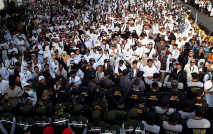 Kritik Jokowi, PA 212 Cs: Pilkada Itu Klaster Maut Penyebaran Corona!