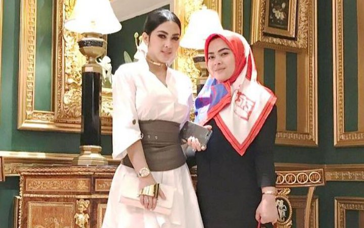 Adik Syahrini Ketawa Sambil Pamer Tumpukan Sepeda Mahal, Benda Mirip Asbak Jadi Sorotan