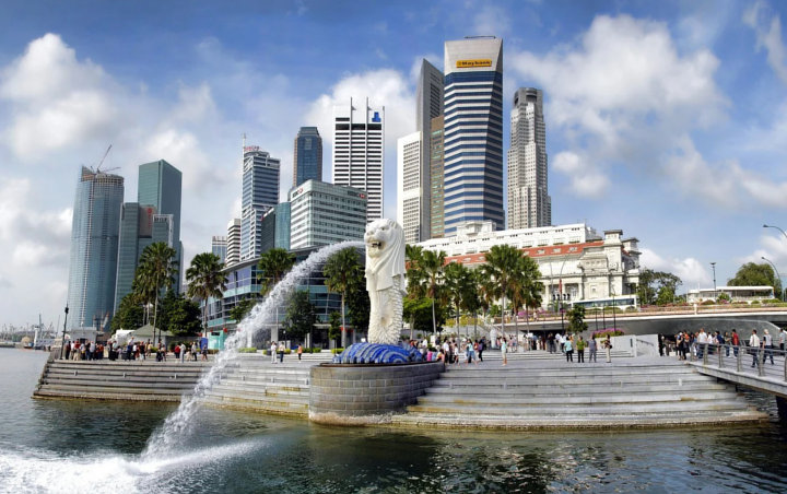 Menlu Sebut WNI Boleh Bepergian ke Singapura, Ini Syaratnya