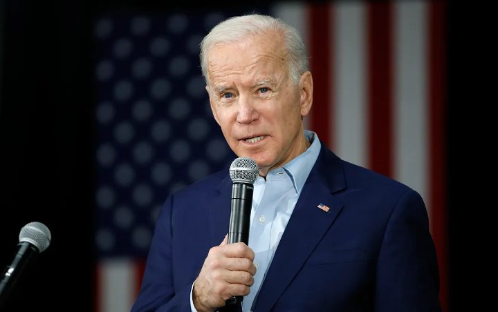 Joe Biden Satu Pesawat dengan Pasien COVID-19, Tim Kampanye Beri Klarifikasi