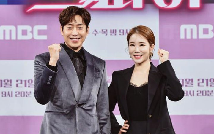 Bintangi Drama Bareng, Yoo In Na Puji Eric Shinhwa Cowok Terganteng Yang Pernah Dilihat