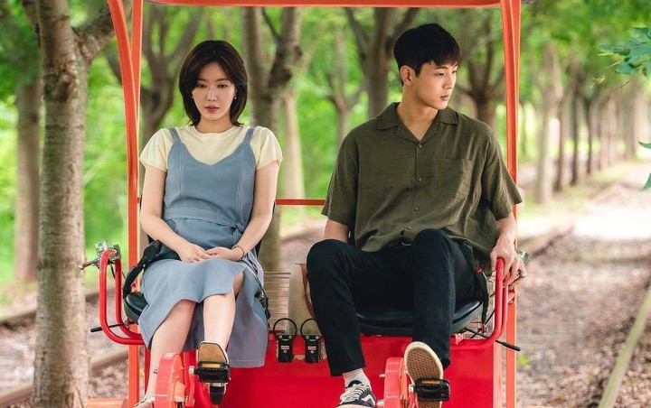 Terlibat Cinta Terlarang di 'When I Was The Prettiest', Begini Hubungan Asli Ji Soo - Lim Soo Hyang