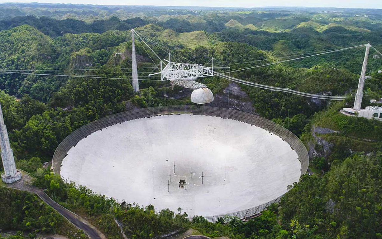 57 Tahun Beroperasi, Teleskop Raksasa Pemburu Alien Tutup Usai Rusak Parah