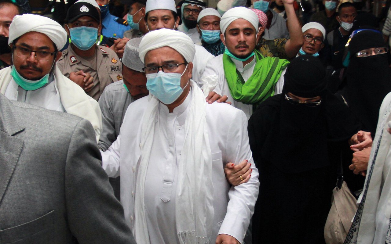 Epidemiolog Peringatkan FPI Bisa Dipidana Jika Halangi Tes Swab Habib Rizieq
