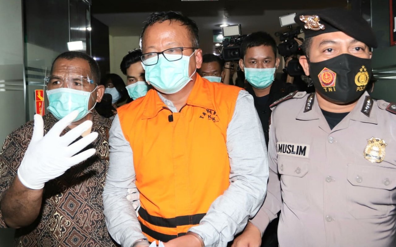 Kini Berompi Oranye Jadi Tersangka KPK, Edhy Prabowo Akui Siap Mundur dari KKP