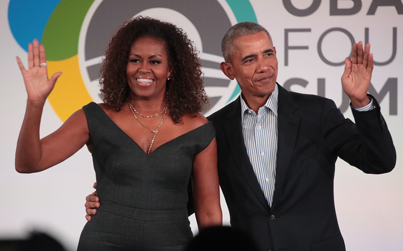 Obama Sebut Michelle Belum Maafkan Dirinya Selama Delapan Tahun Akibat Hal Ini