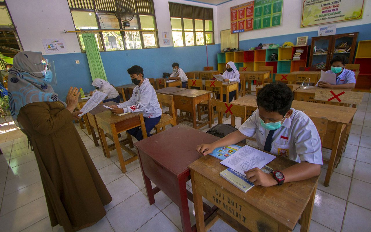 Corona Kembali Pecah Rekor, Kebijakan Sekolah Tatap Muka 2021 Diminta Ditinjau Ulang