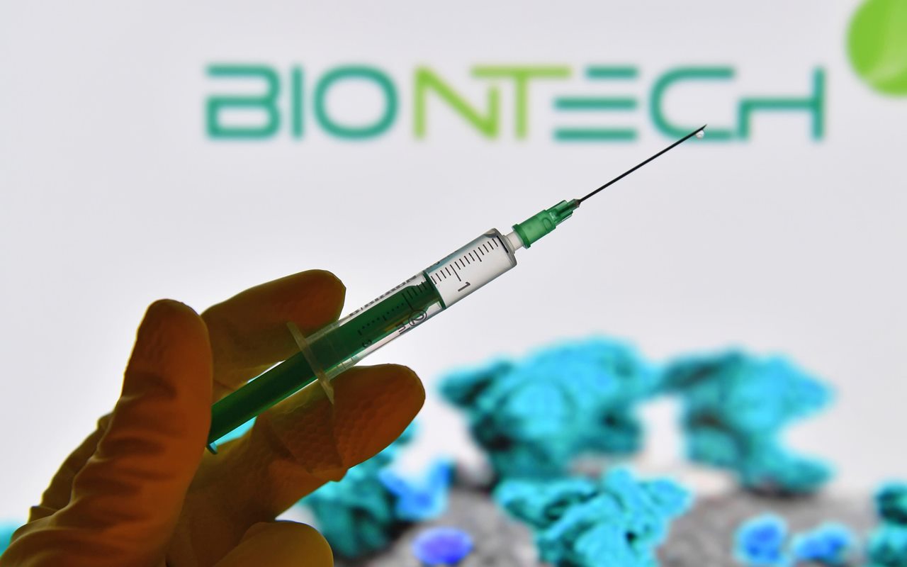 BioNTech Klaim Vaksin Tetap Efektif untuk Varian Baru COVID-19