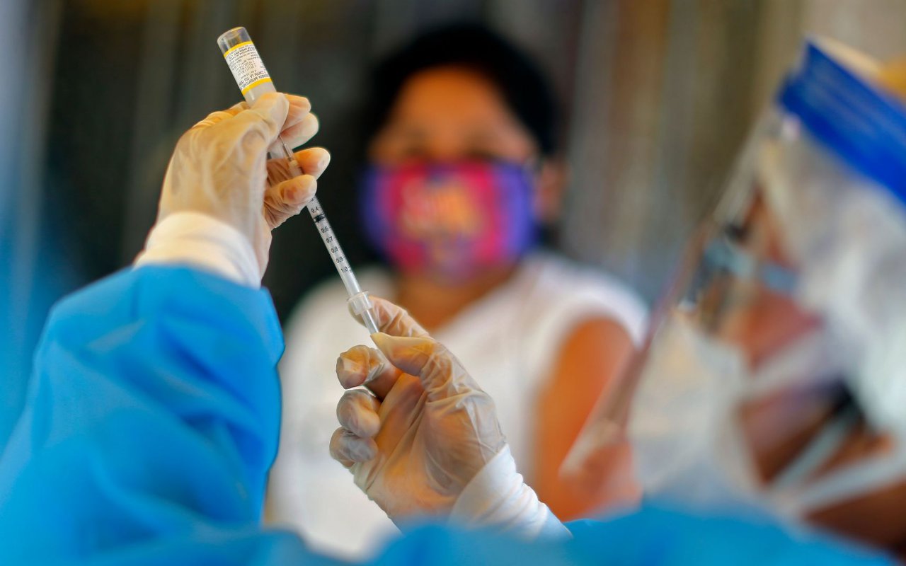 Pemprov Bali Tak Akan Sanksi Warganya yang Tolak Vaksin Corona