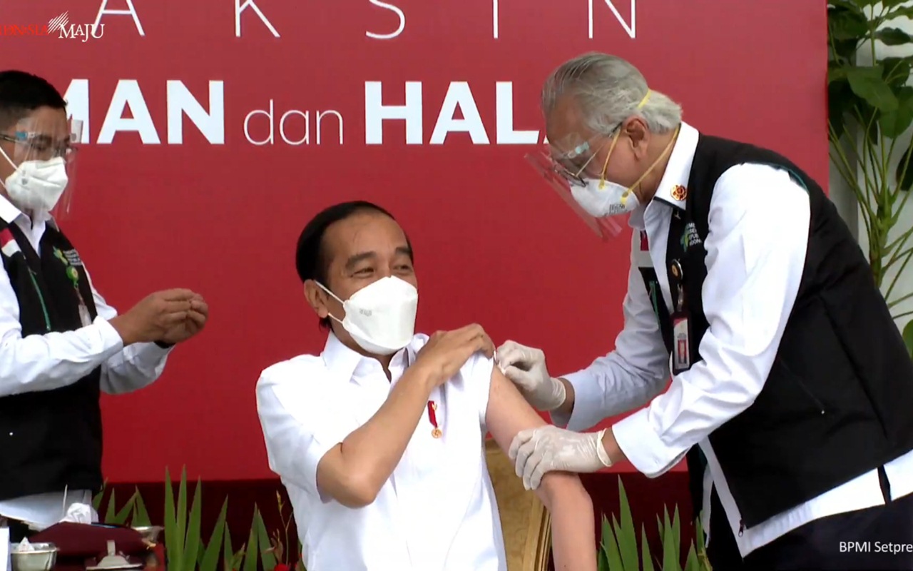 Jokowi Resmi Terima Vaksin Corona Perdana: Nggak Terasa Sama Sekali