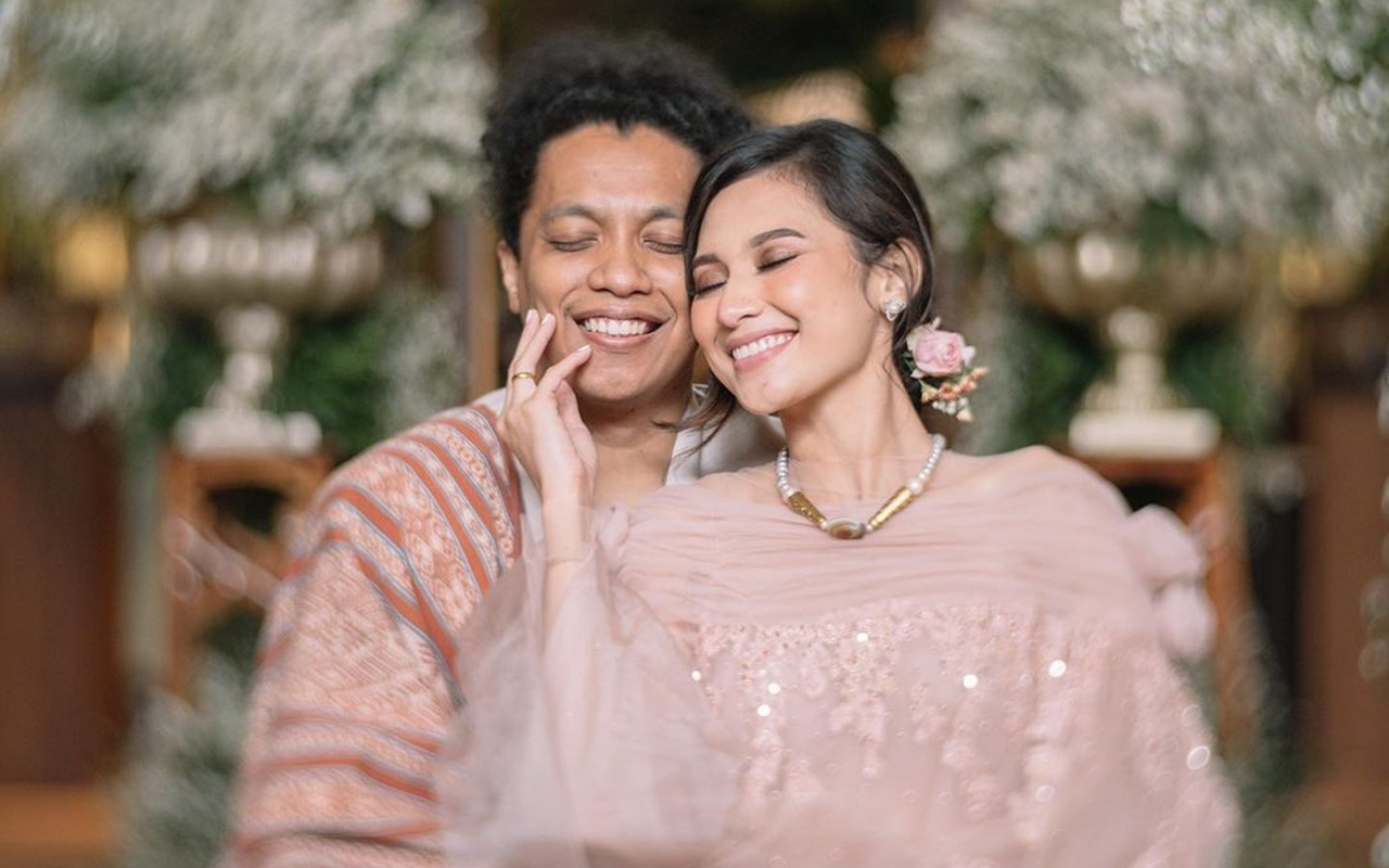 KUA Bongkar Alasan Pernikahan Indah Permatasari-Arie Kriting Sah, Mas Kawin Terkuak