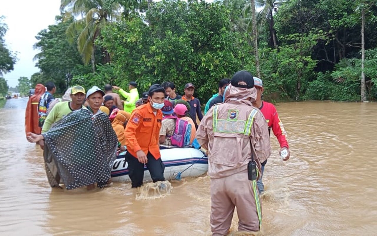 Jaga Keselamatan Warga, PLN Padamkan Listrik di Wilayah Kalsel yang Terdampak Banjir